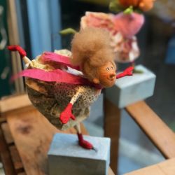 Papiermaché_Eisläuferin